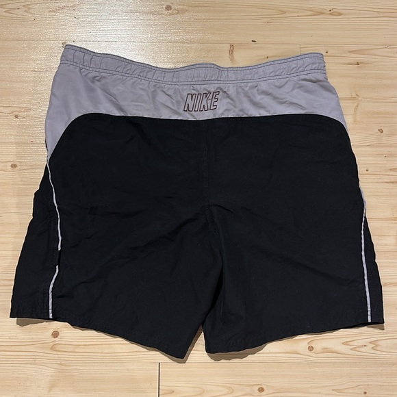 Vintage Nike swim style  shorts - Picture 2 of 5